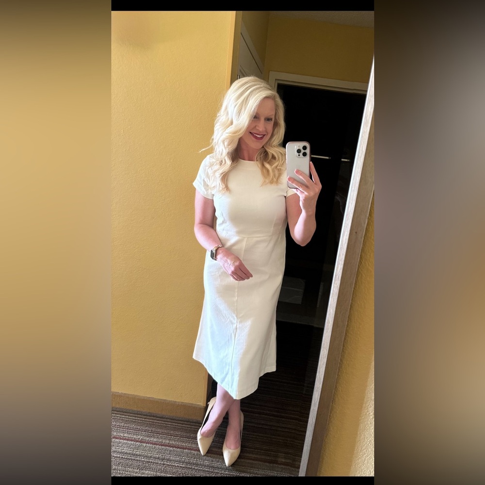 Ann Taylor Cream Midi Dress – Size 8